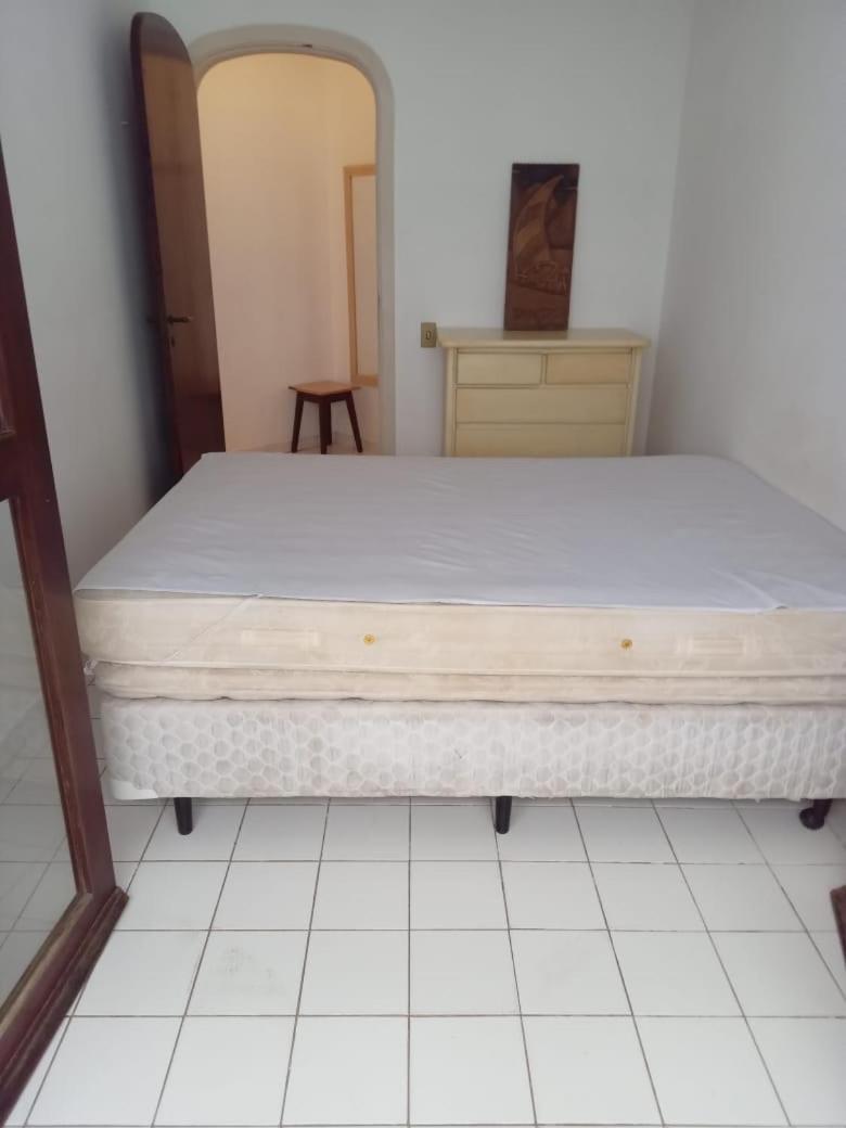 Poucos Passos Da Praia Da Enseada, Melhor Praia Do Guaruja E Ao Lado De Varios Estabelecimentos, Podendo Fazer Tudo A Pe ! Eksteriør billede